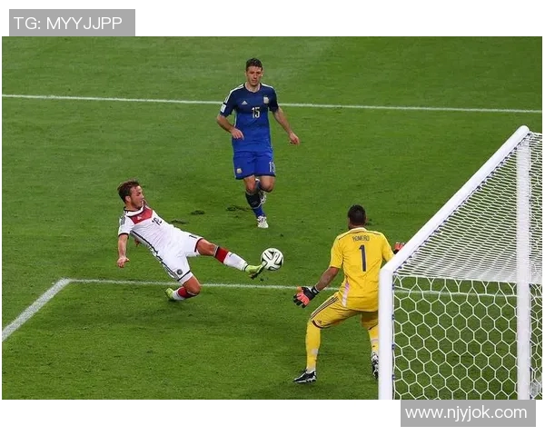 世界杯足球明星们的舞动时刻展现激情与魅力的精彩瞬间